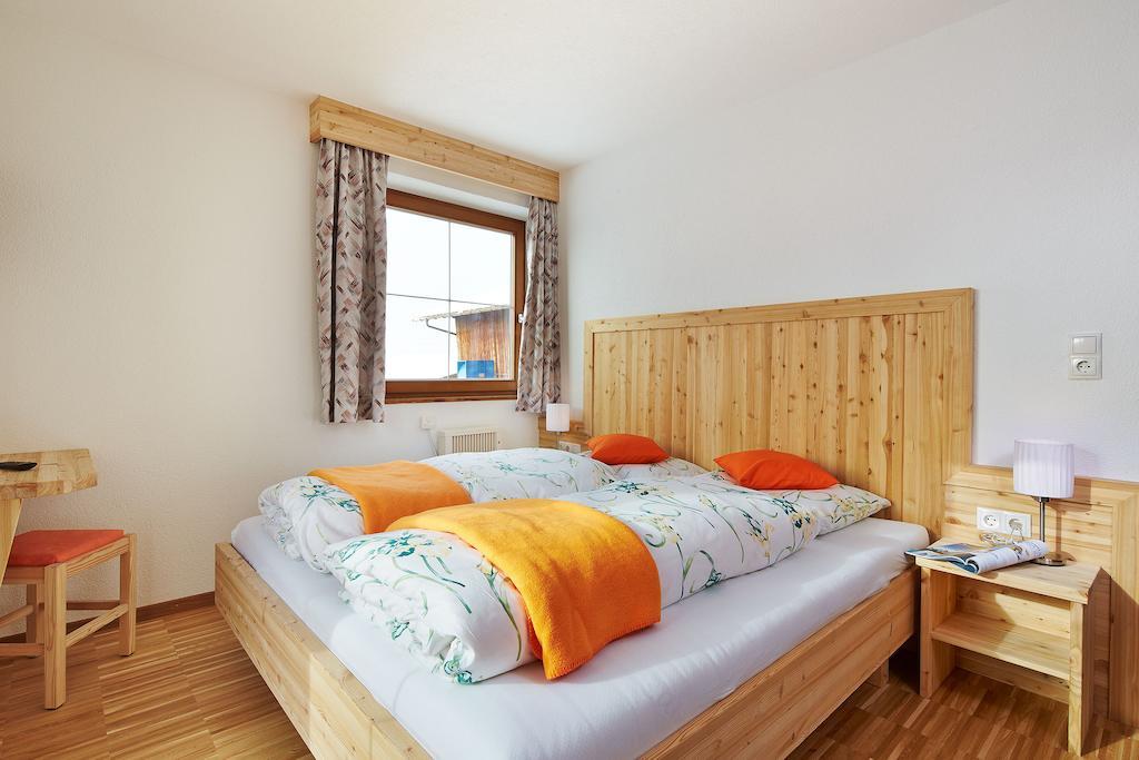 Am Sonnhof Appartement Längenfeld Kamer foto