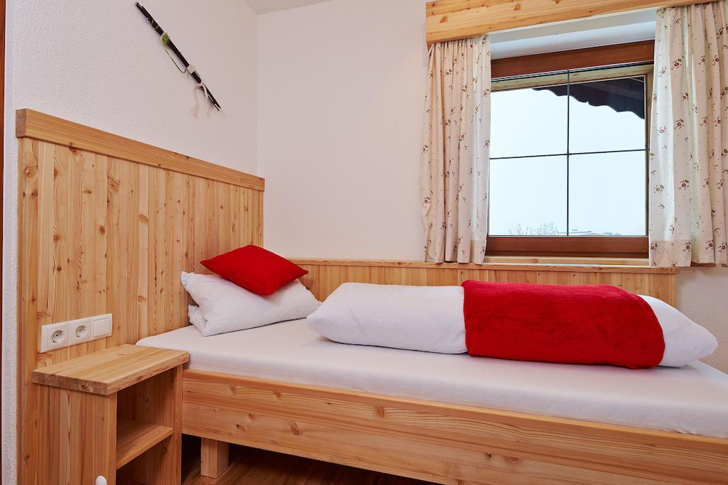 Am Sonnhof Appartement Längenfeld Kamer foto