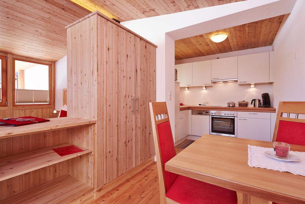 Am Sonnhof Appartement Längenfeld Kamer foto